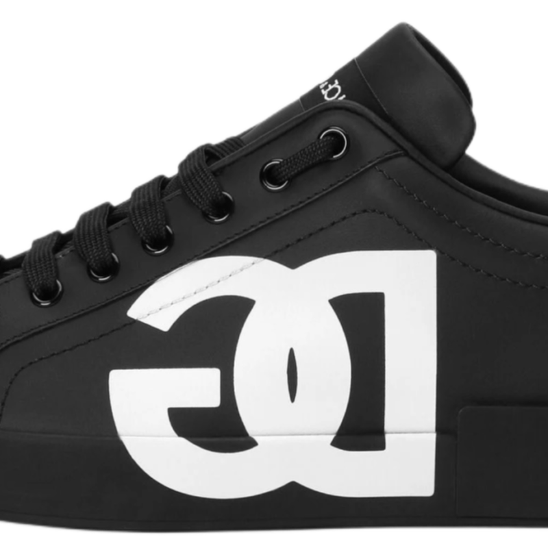 DOLCE G. WHITE LOGO