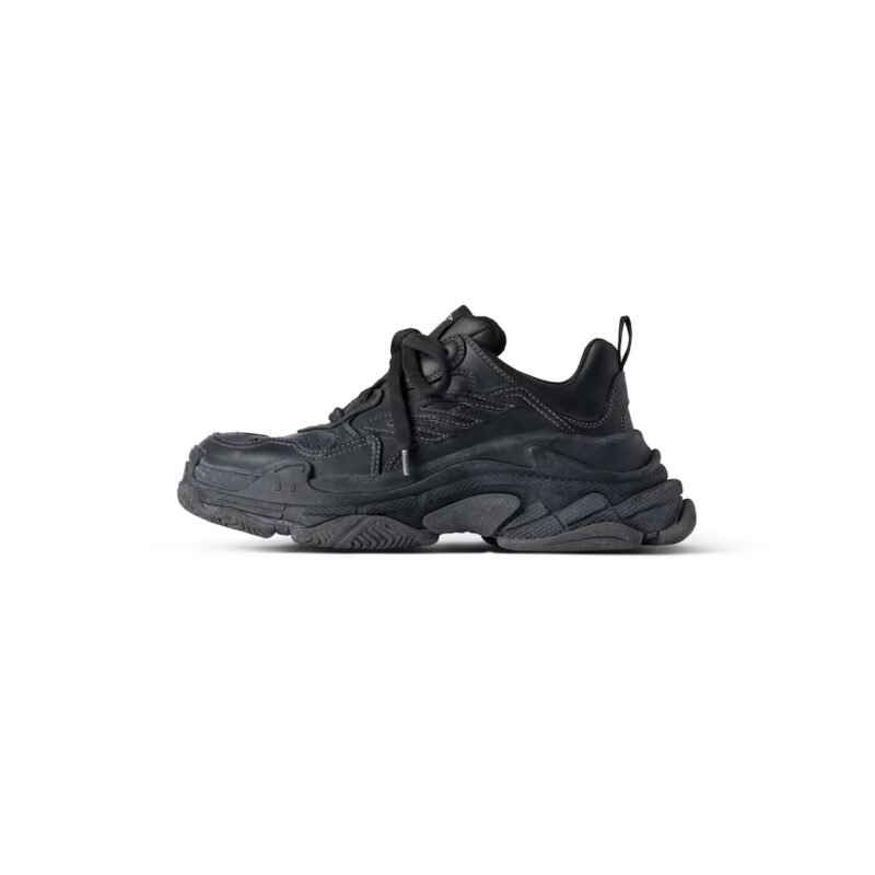 SHOES TRIPLE S