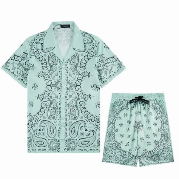 SUIT SUMMER