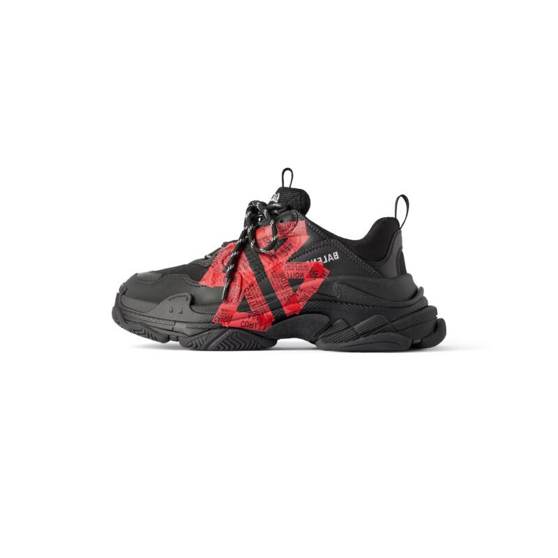 SHOES TRIPLE S