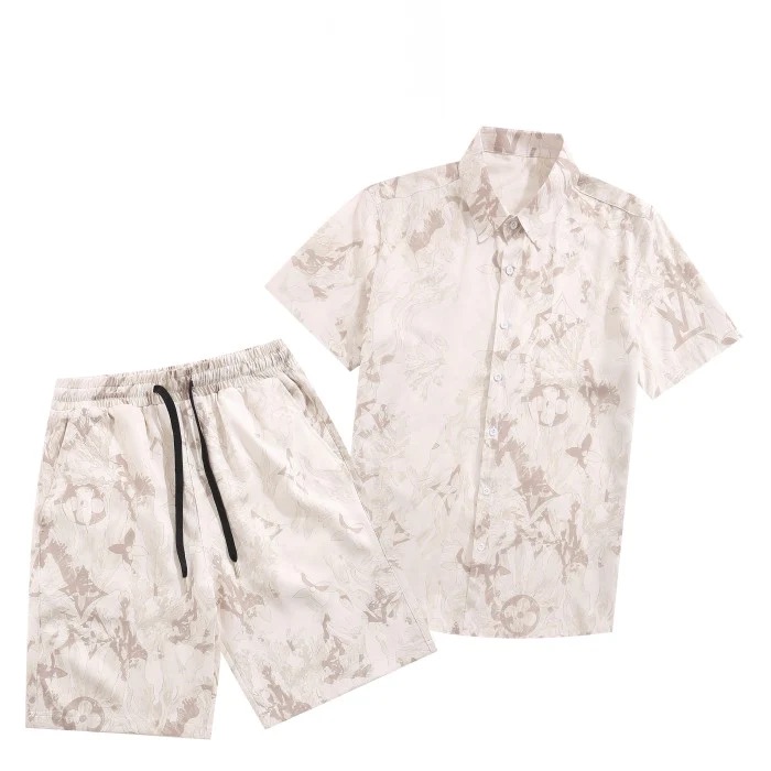 SUIT SUMMER